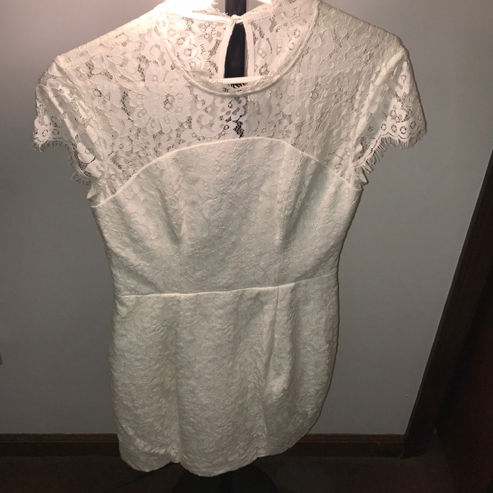 Keepsake/ivory/urban outfilters/new